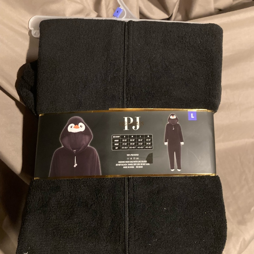 PJ Essentials Black Penguin Hooded Onesie - Picture 5 of 5